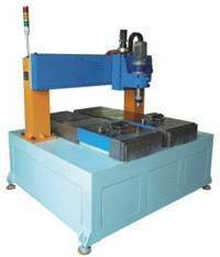 专业定制与高效制造 钻孔攻牙专用机、可动腕配件与冲床的综合解决方案